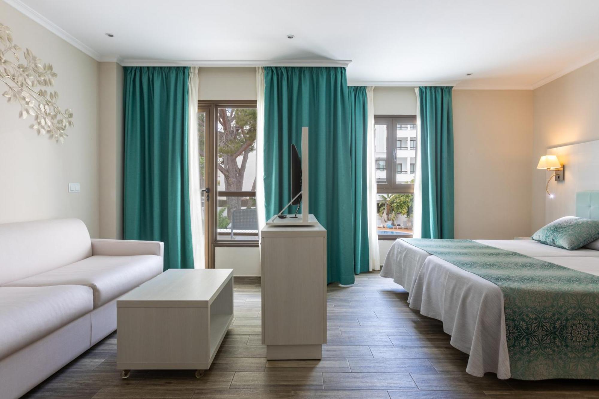 Ona Palmira Paguera Hotel Peguera Bagian luar foto
