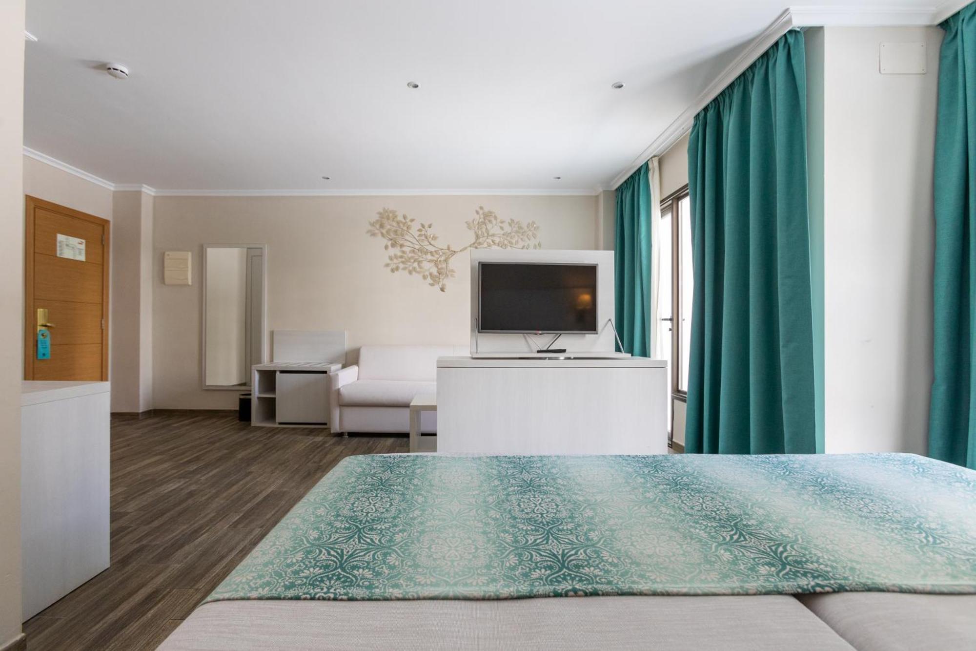 Ona Palmira Paguera Hotel Peguera Bagian luar foto