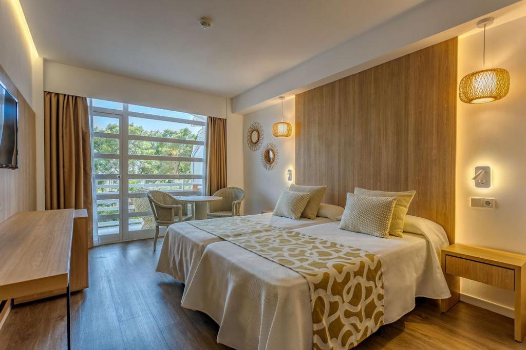 Ona Palmira Paguera Hotel Peguera Bagian luar foto