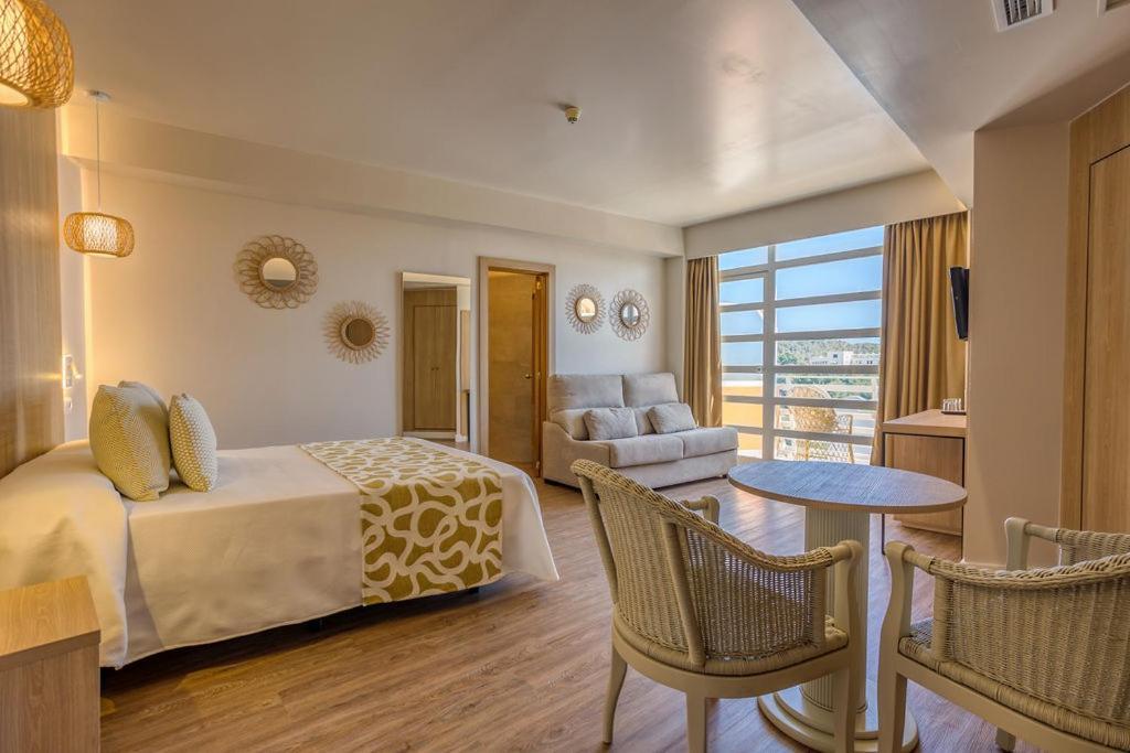 Ona Palmira Paguera Hotel Peguera Bagian luar foto