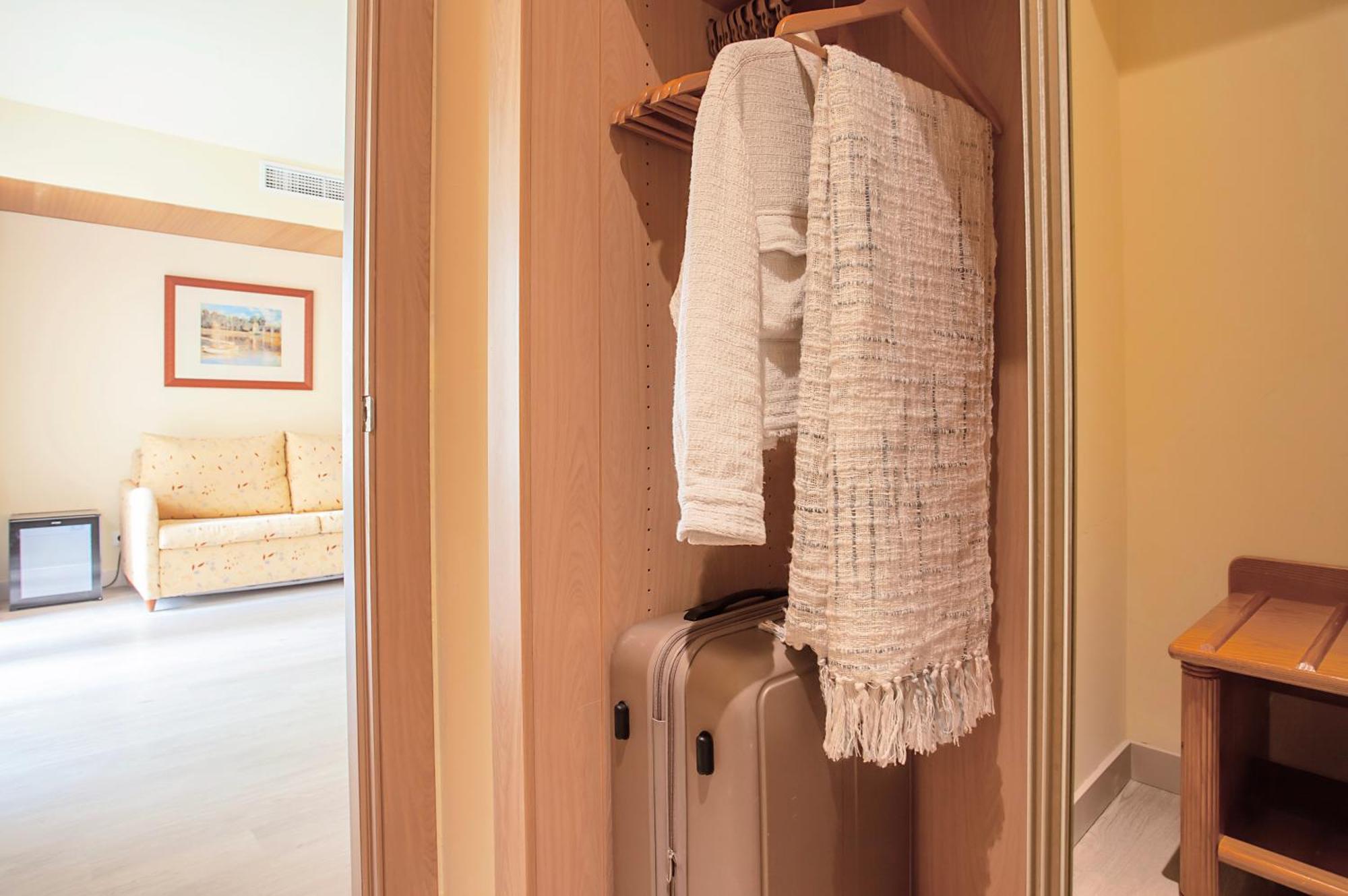 Ona Palmira Paguera Hotel Peguera Bagian luar foto